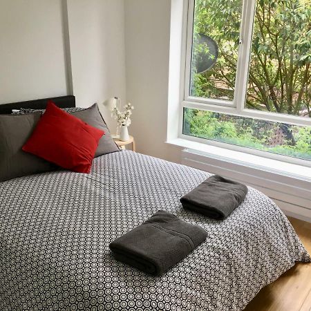 Perfect Modern Base Near All Attractions Apartment Лондон Екстериор снимка
